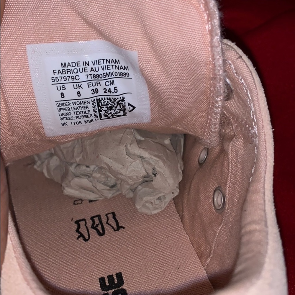 Converses - Picture 4 of 5